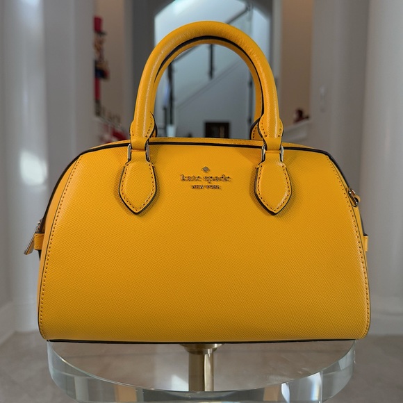 NWT Kate Spade New York Madison Saffiano Leather Small Duffle Crossbody - Picture 1 of 7